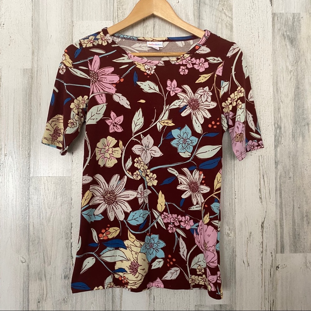Small LuLaRoe Gigi
